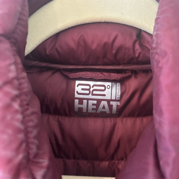 32 Degrees Long Ultralight Down Packable Maroon Coat - Picture 2 of 8